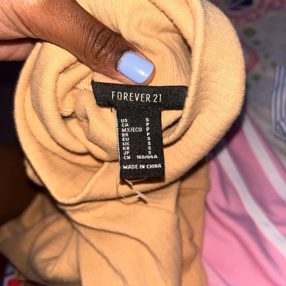 Long Turtle Neck - image 4